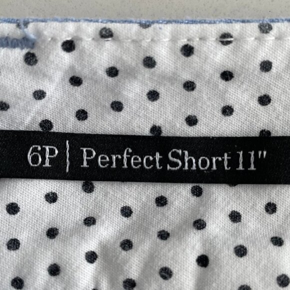 Talbots Perfect Short 11" Lightweight Casual Cotton Chambray Shorts Blue Sz 6P - Picture 6 of 8